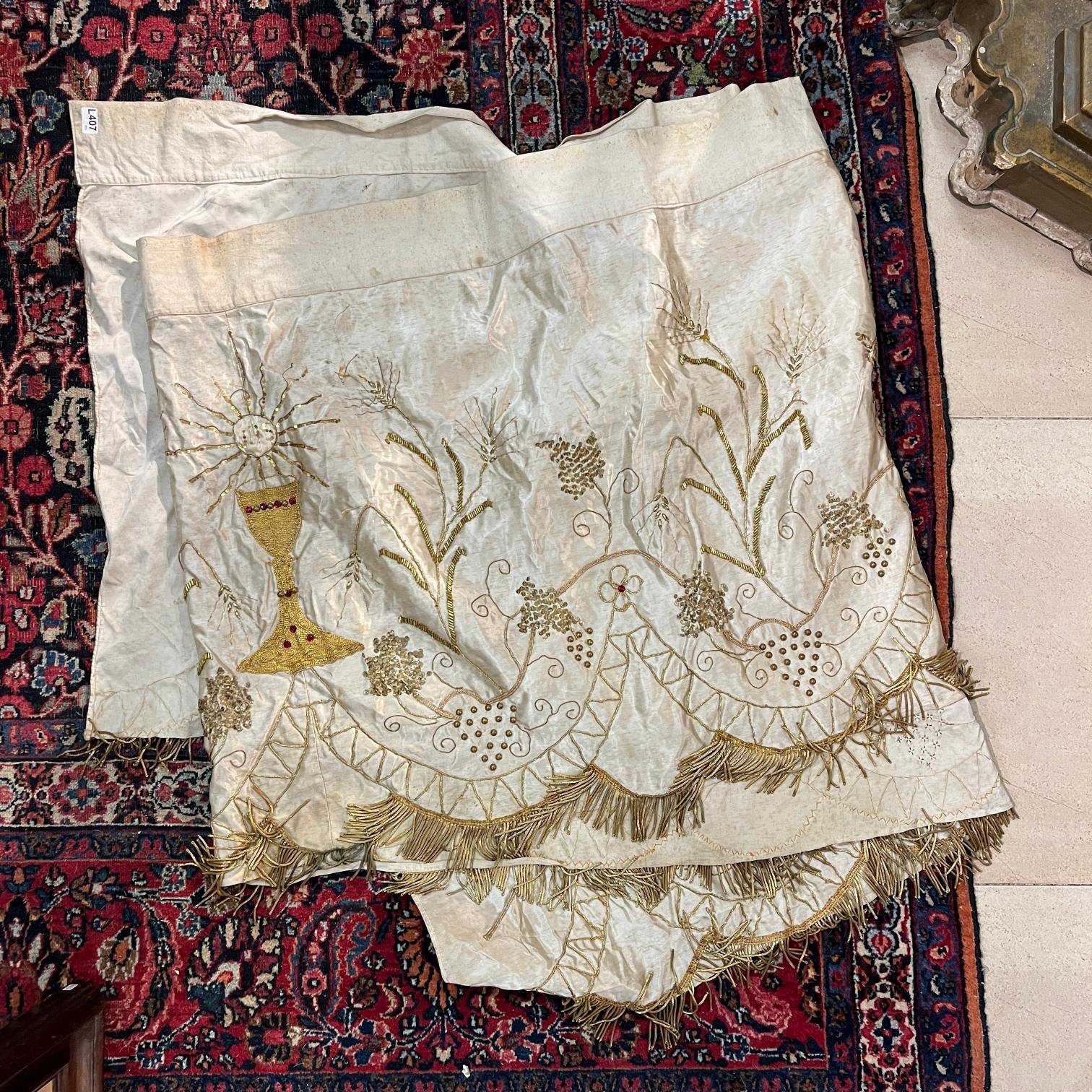 Antipendio de altar en seda