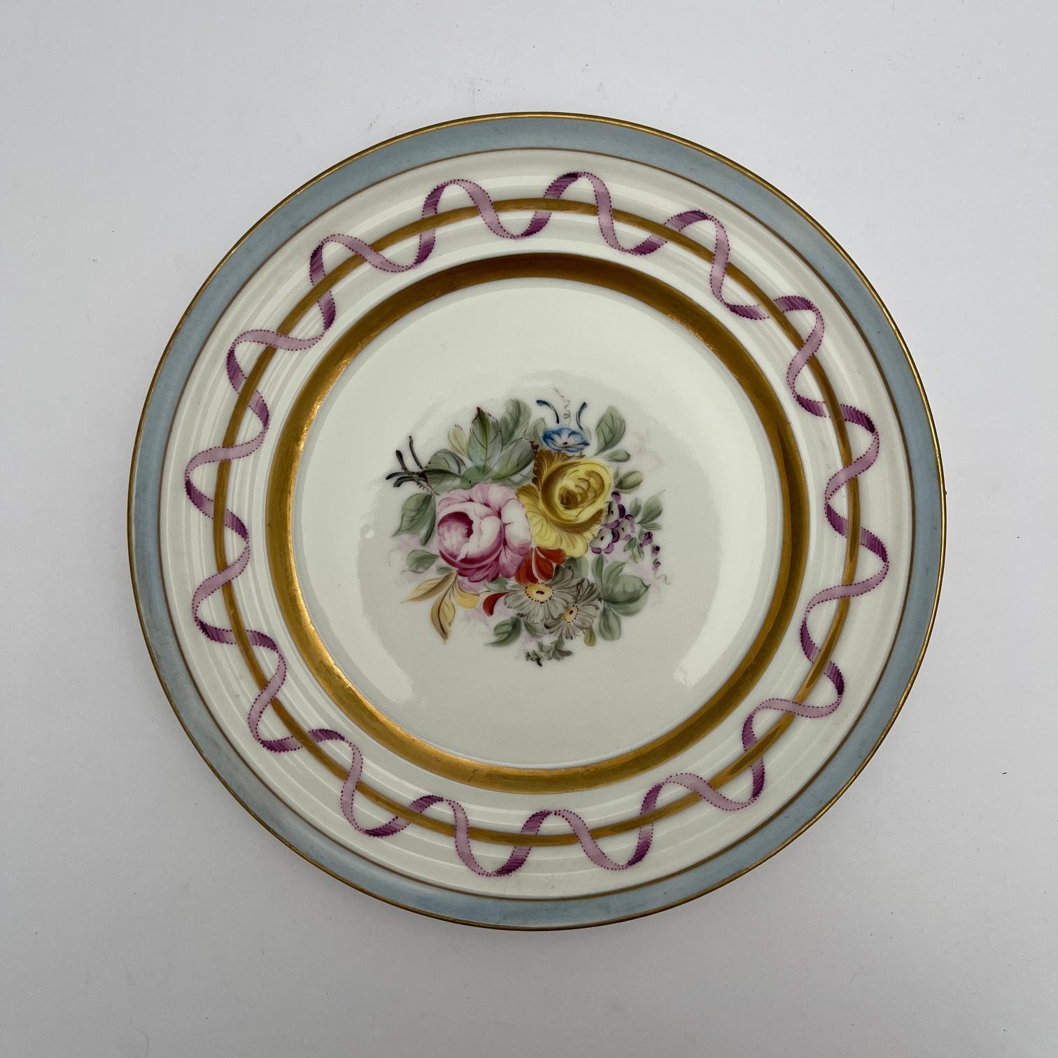 Juego de platos en porcelana