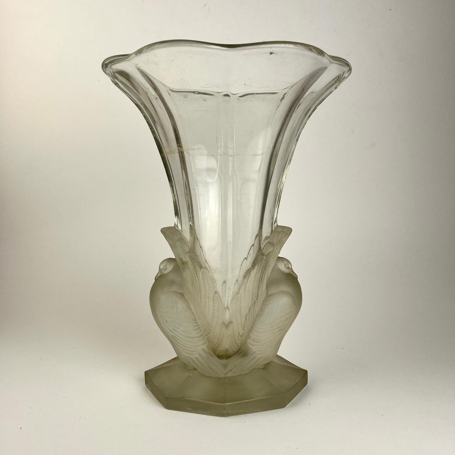 Florero art decó en cristal