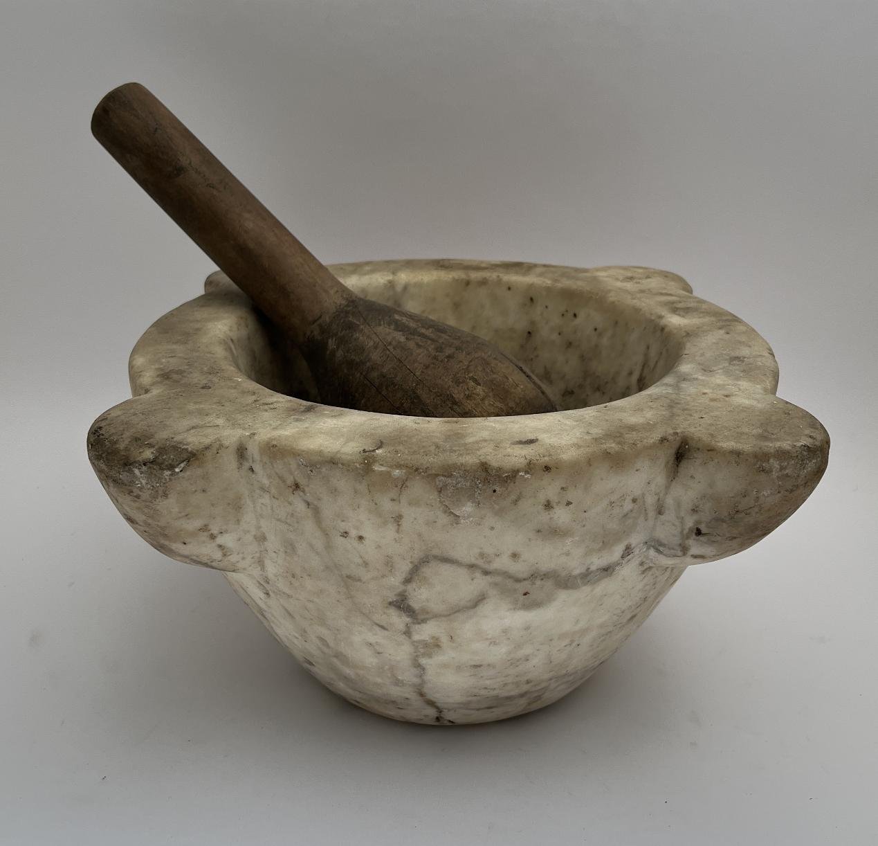 Gran mortero en mármol