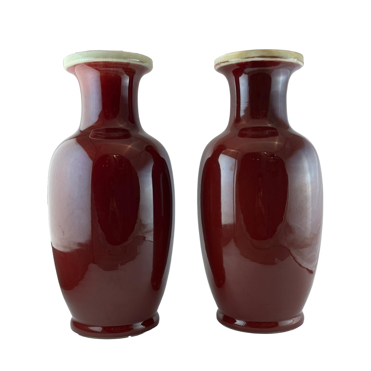 Par de jarrones chinos en porcelana Sang-de-bouef