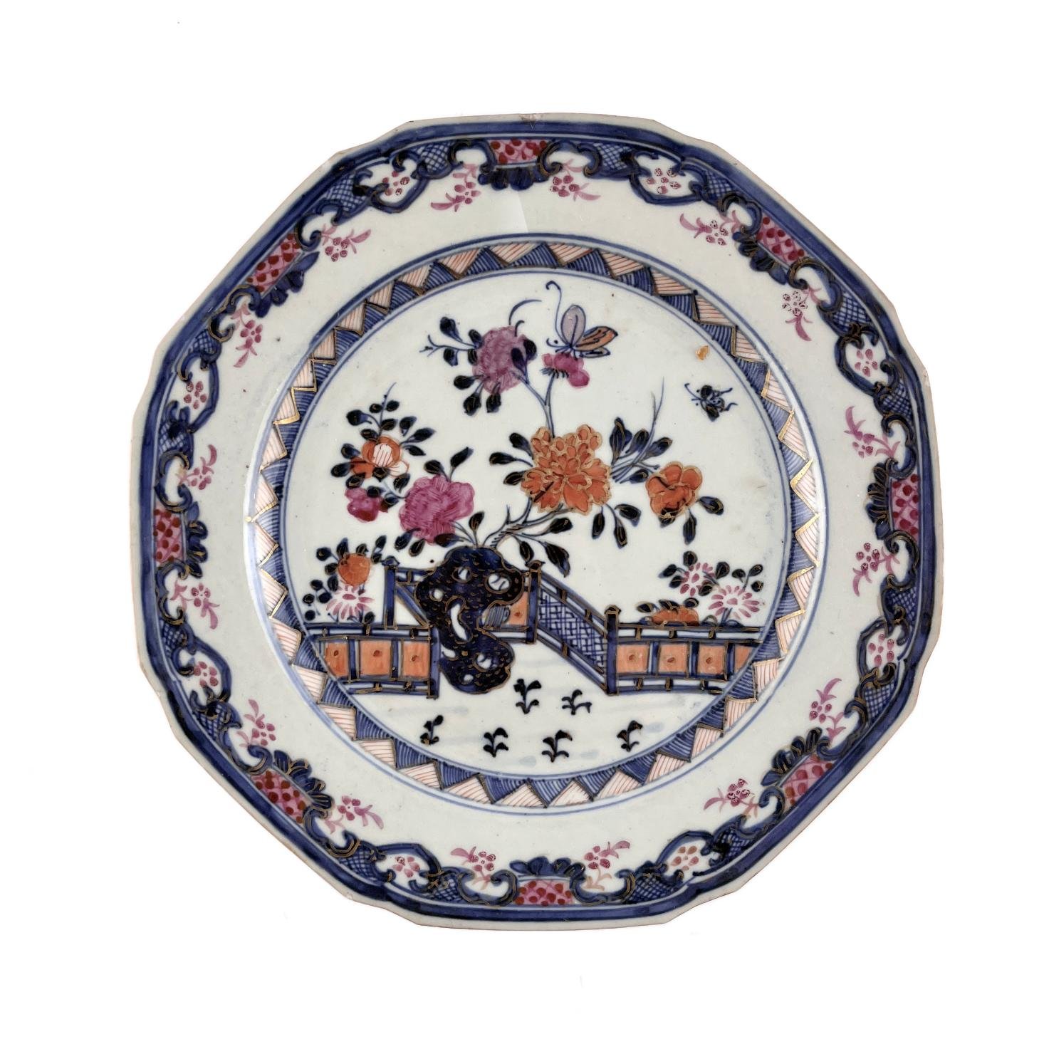 Plato octogonal chino  "Compañía de Indias"