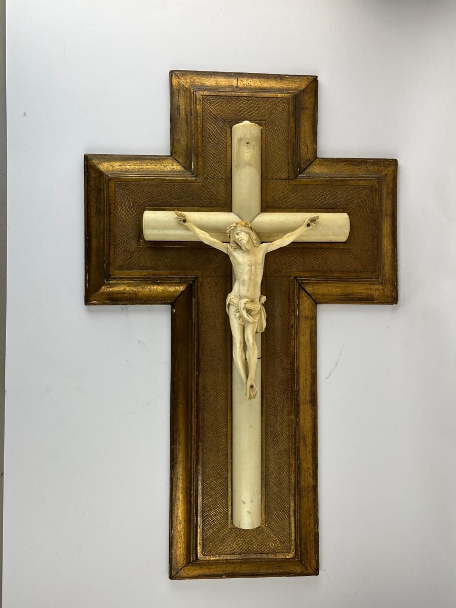 Crucifijo europeo s. XIX