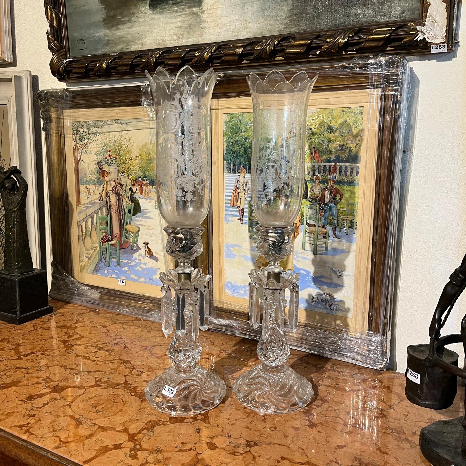 Par de candeleros s. XIX en  cristal