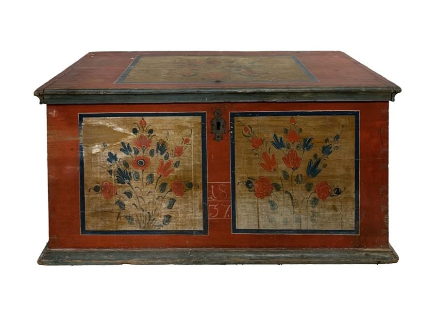 Arcón tirolés s. XIX