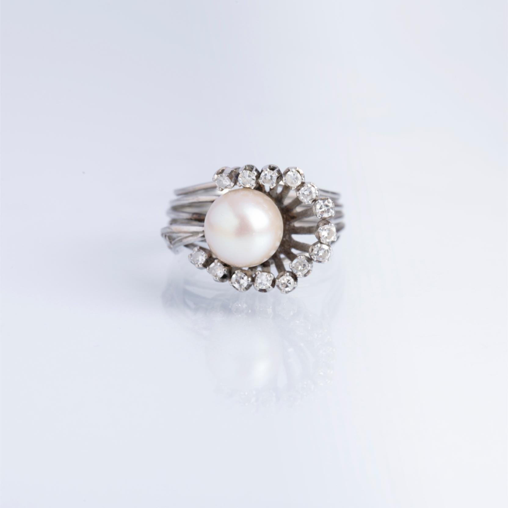 Anillo oro 18 K blanco, perla y diamantes