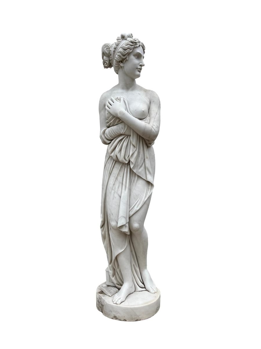 Escultura en mármol "Venus"