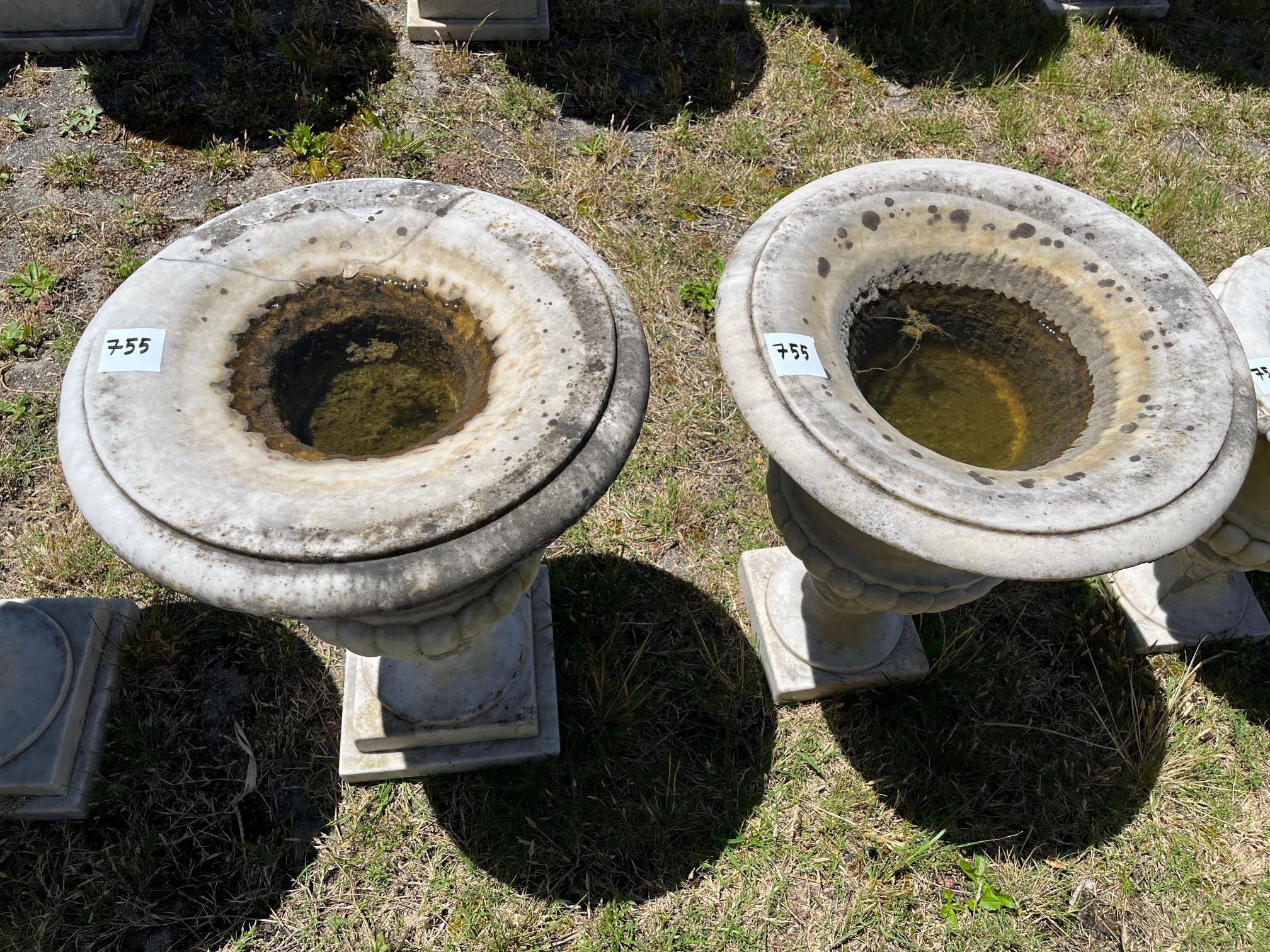 Par de copones en mármol