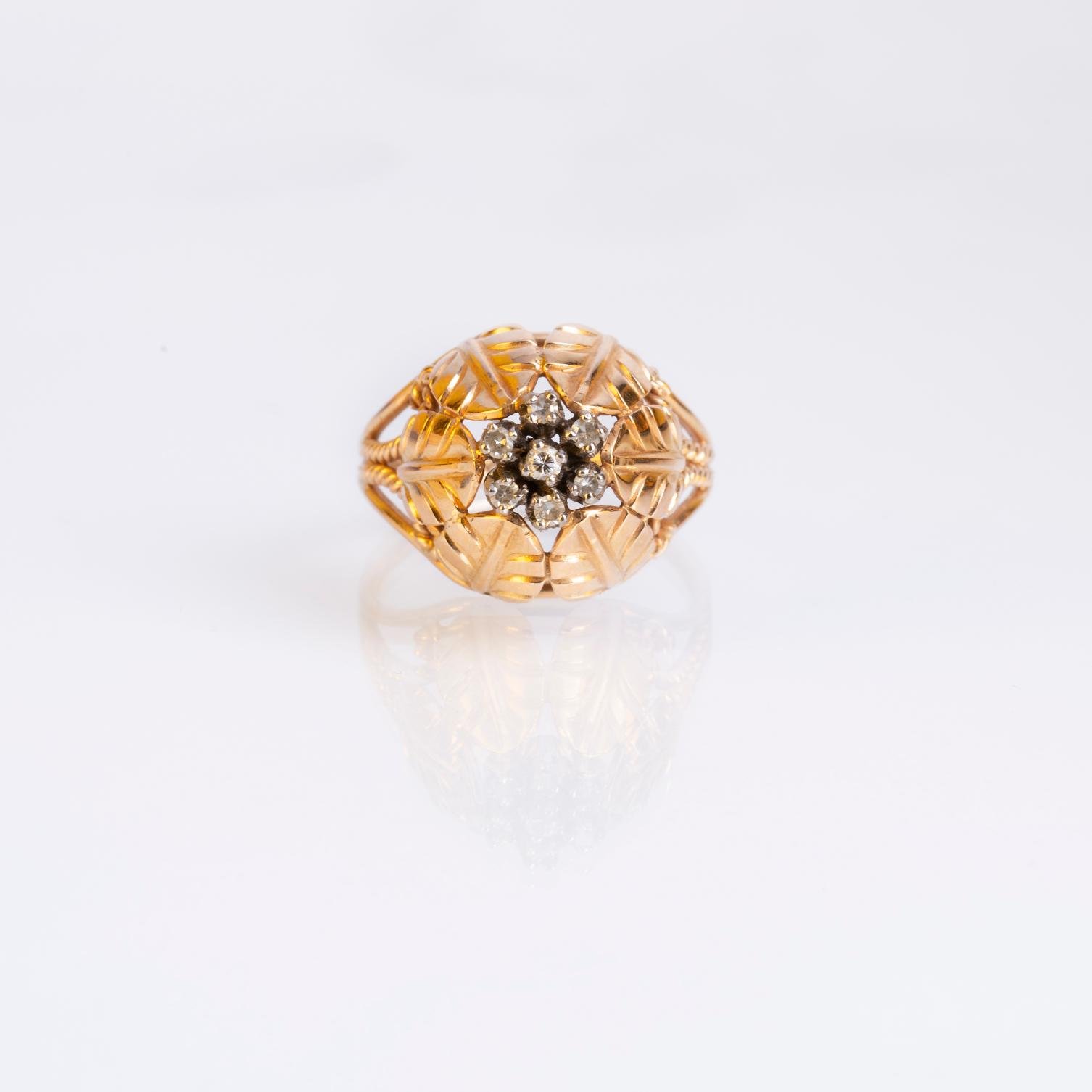 Anillo oro 18 K amarillo y diamantes