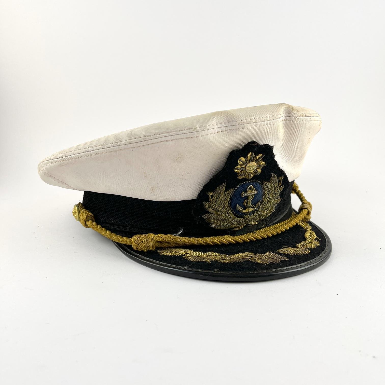 Gorra de plato uruguaya