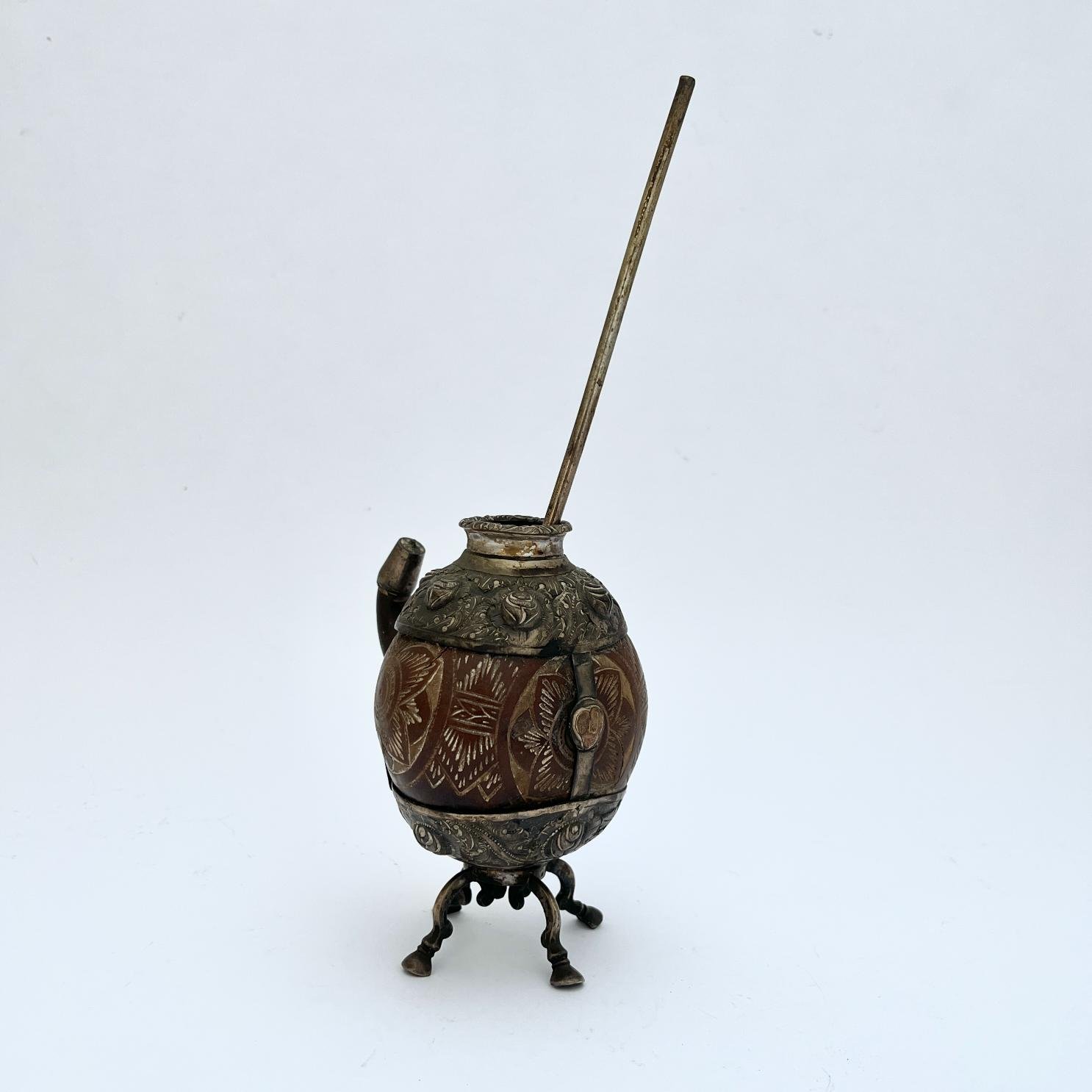 Mate en calabaza, plata y oro
