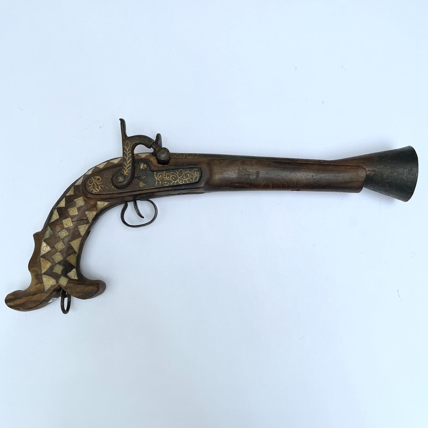 Pistola norafricana