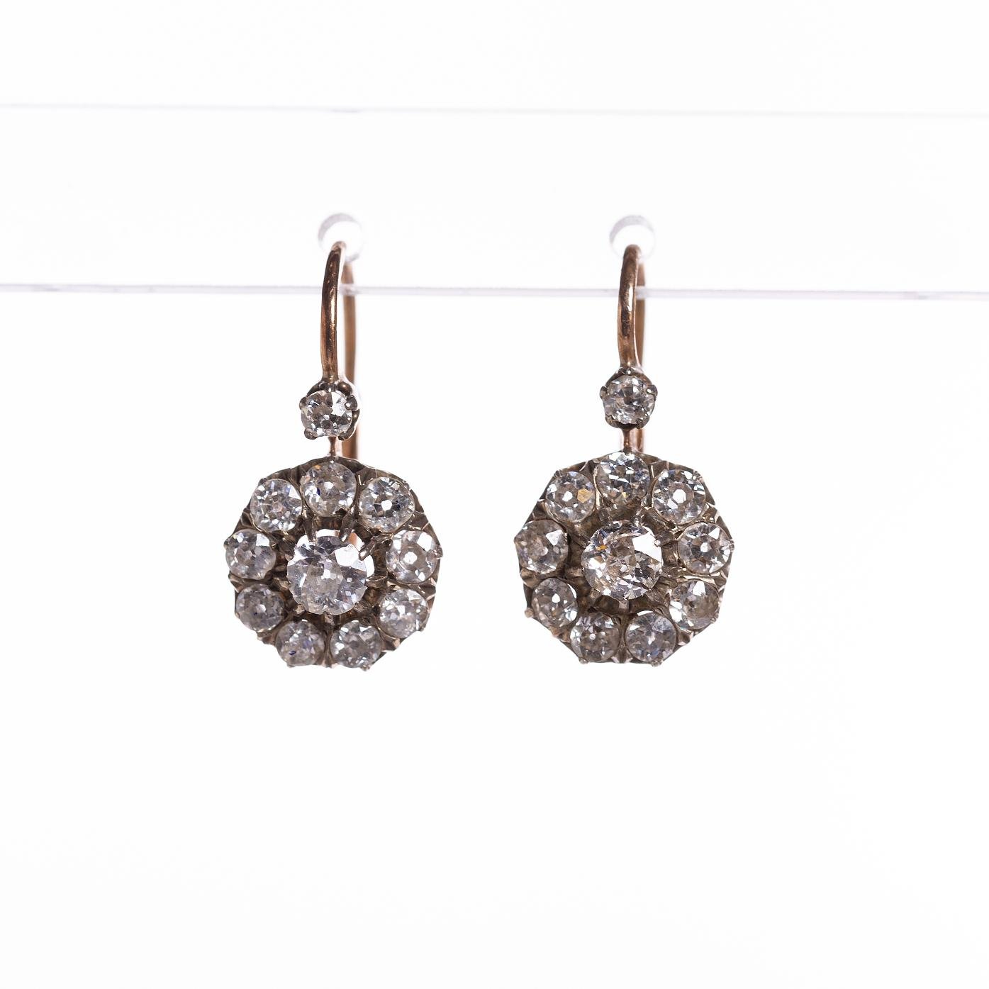Caravanas en oro 18 K con brillantes