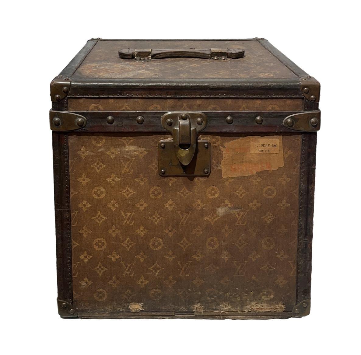 Baúl francés Louis Vuitton