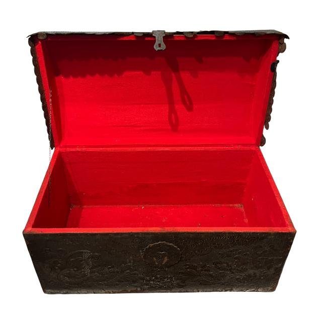 Arcón s. XIX en madera y cuero - Imagen 2