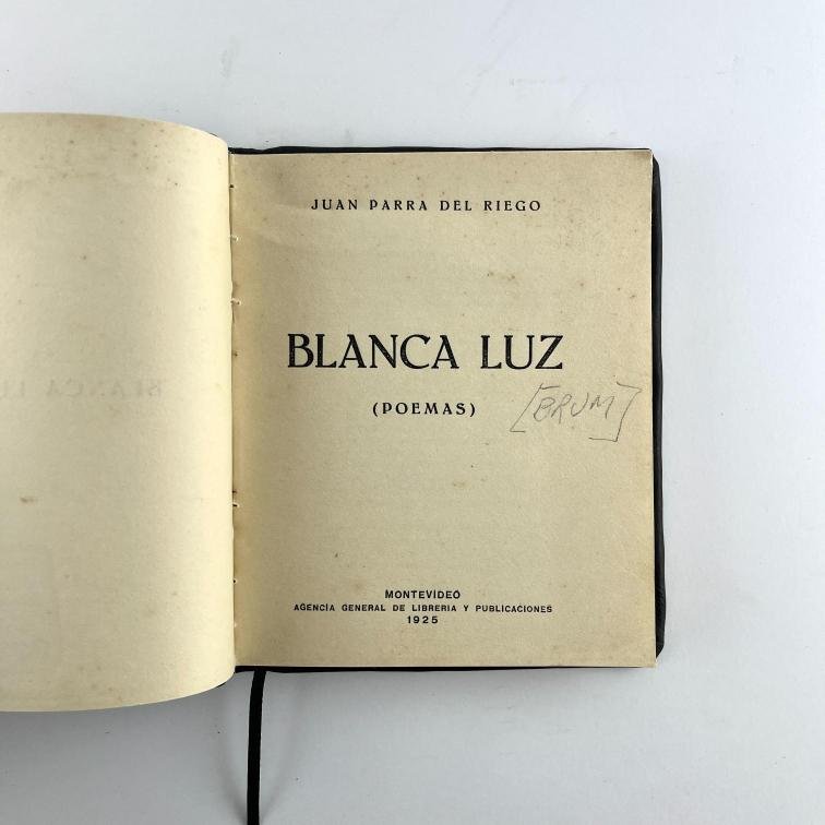 JUAN PARRA DEL RIEGO. 
Blanca Luz.