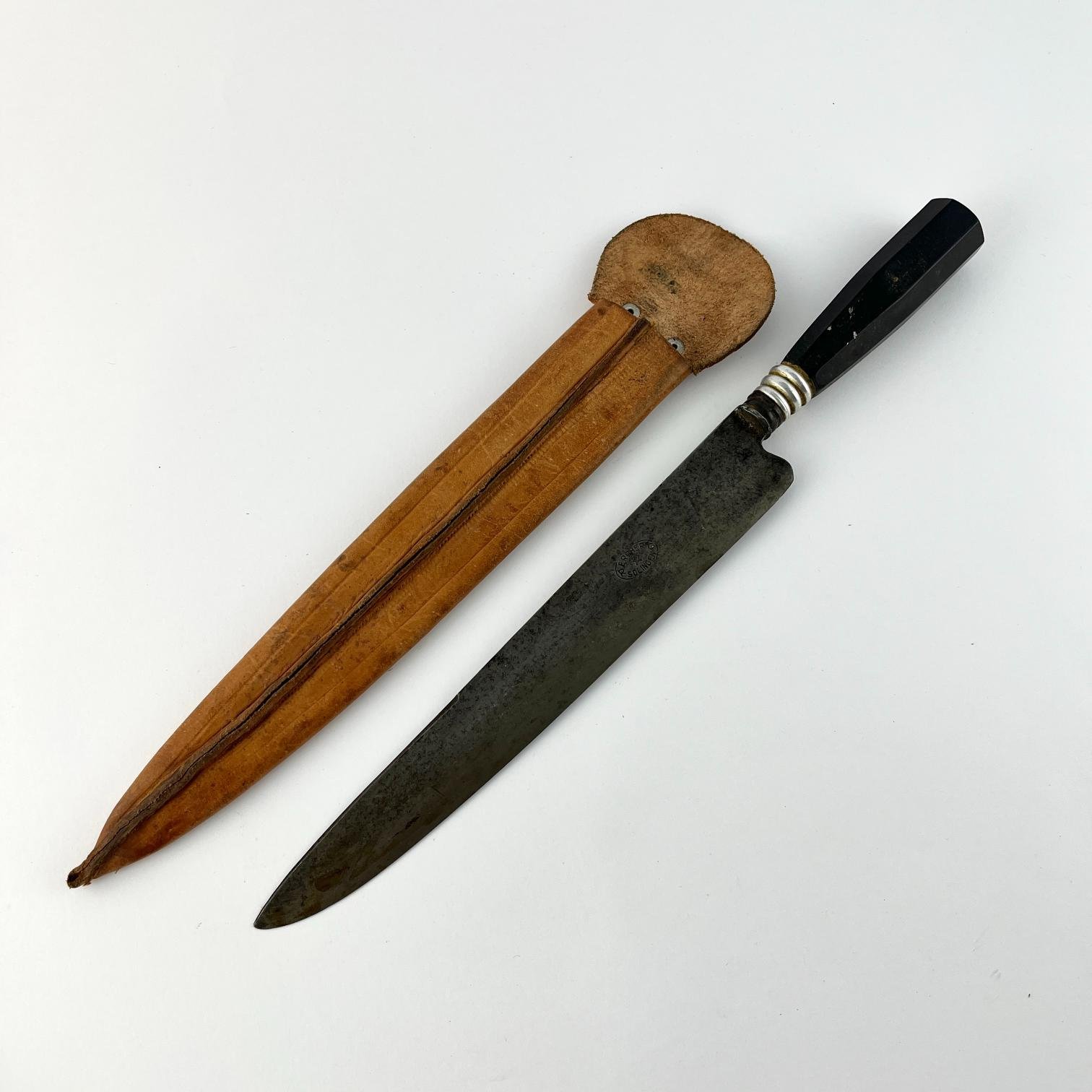 Cuchillo criollo uruguayo