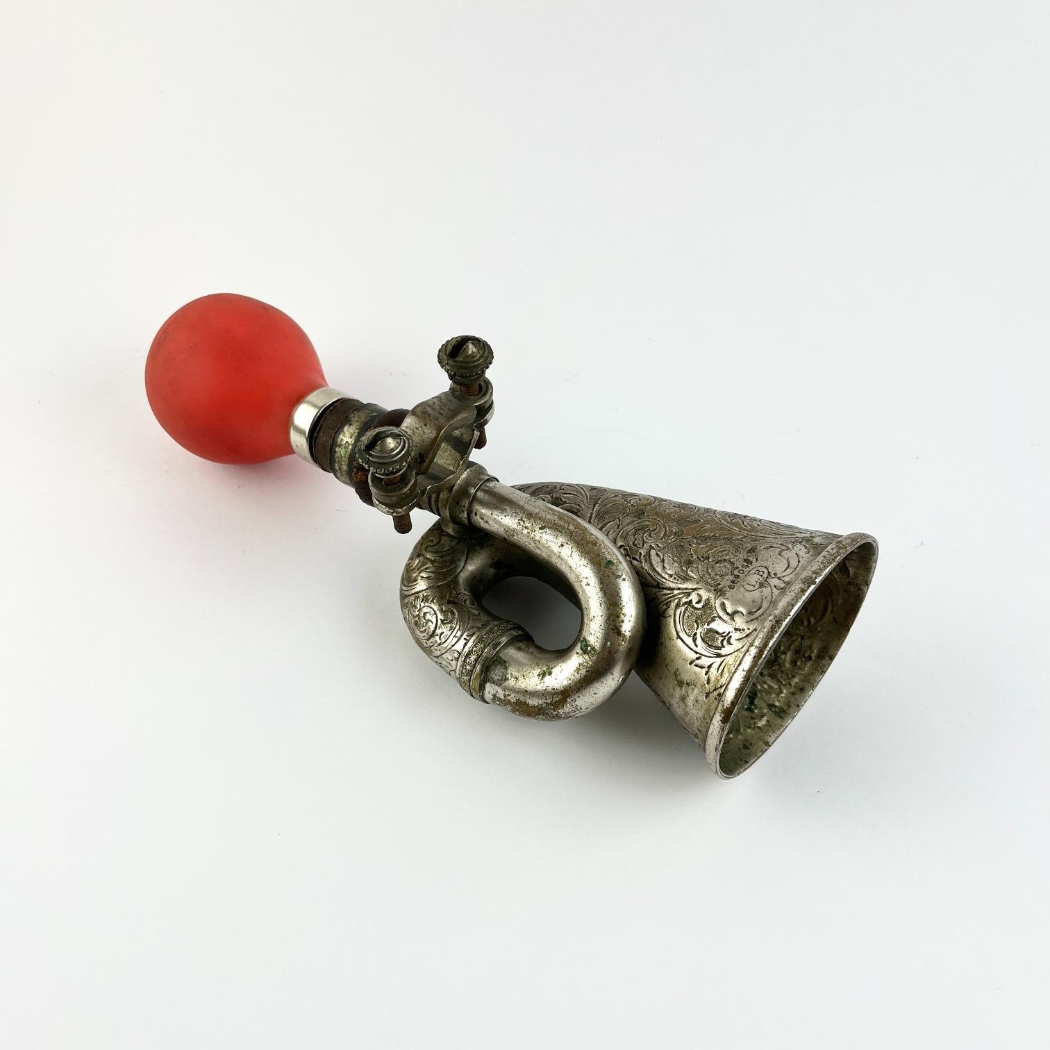 Bocina en bronce