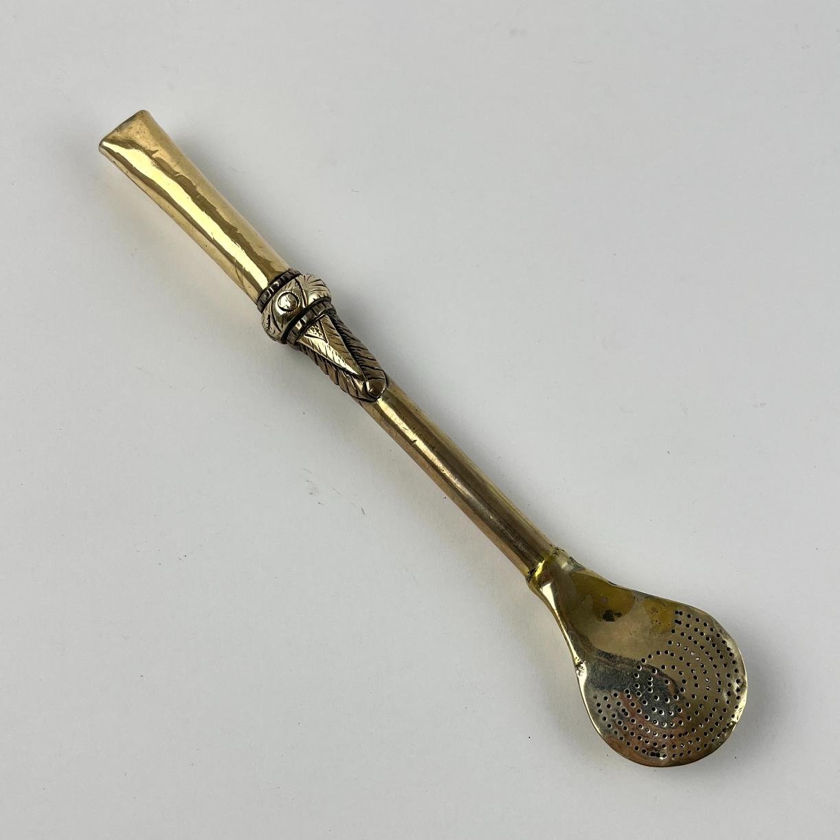 Bombilla en plata y oro