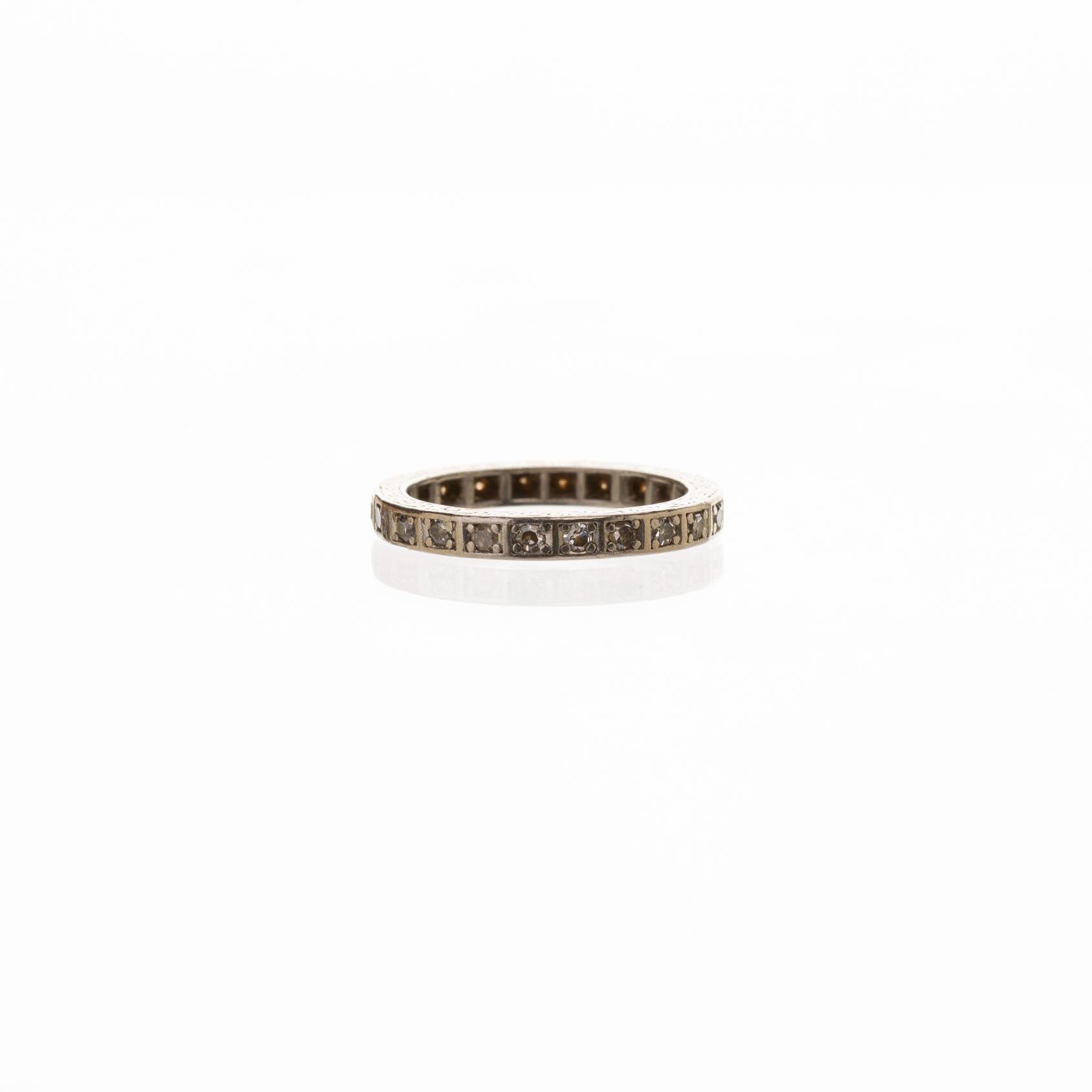 Anillo en oro 18 K y brillantes