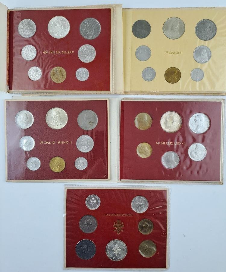 Vaticano 5 sets de monedas