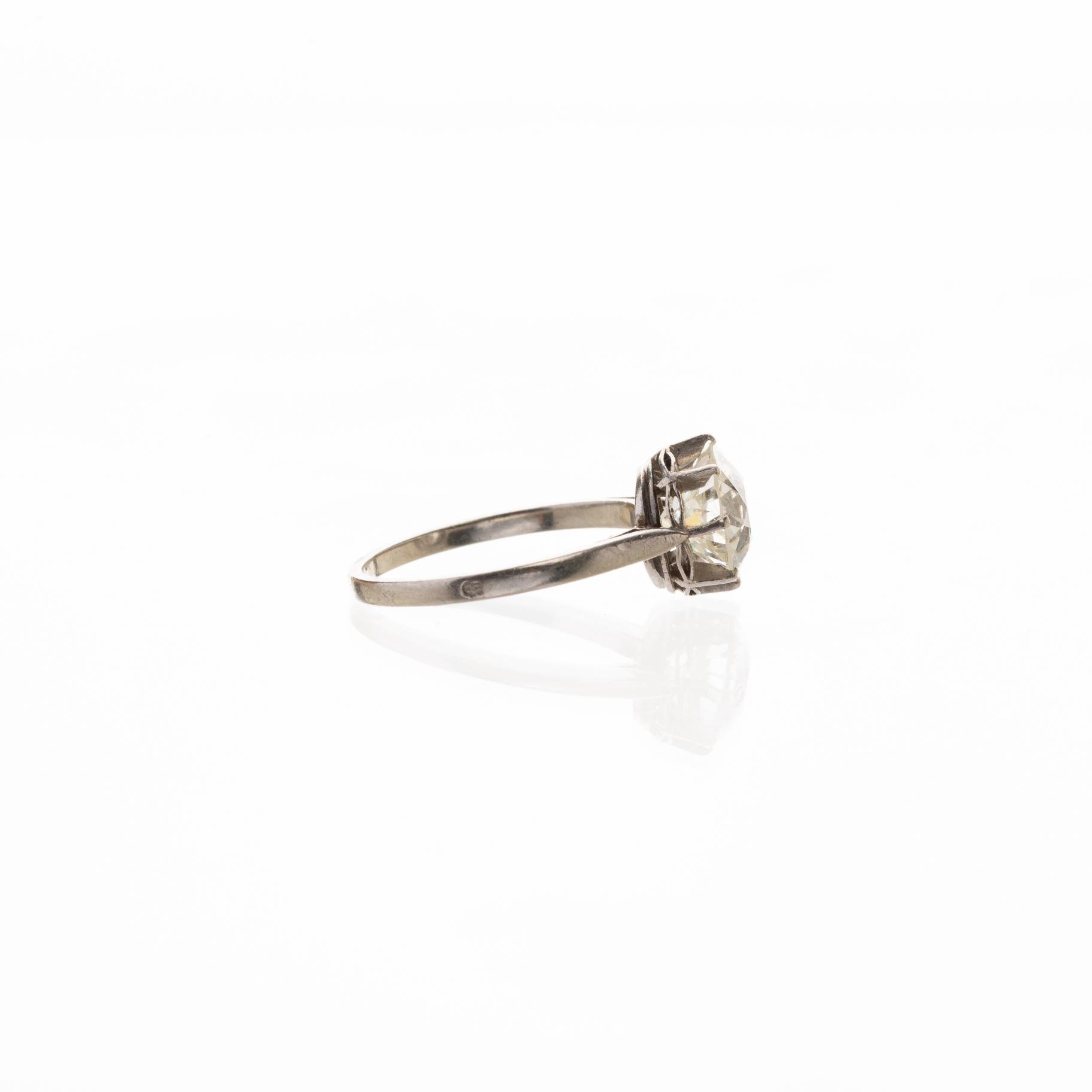 Anillo solitario en oro 18 K - Imagen 2