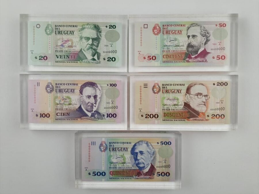 Uruguay 5 billetes Specimen 1994 y 1995