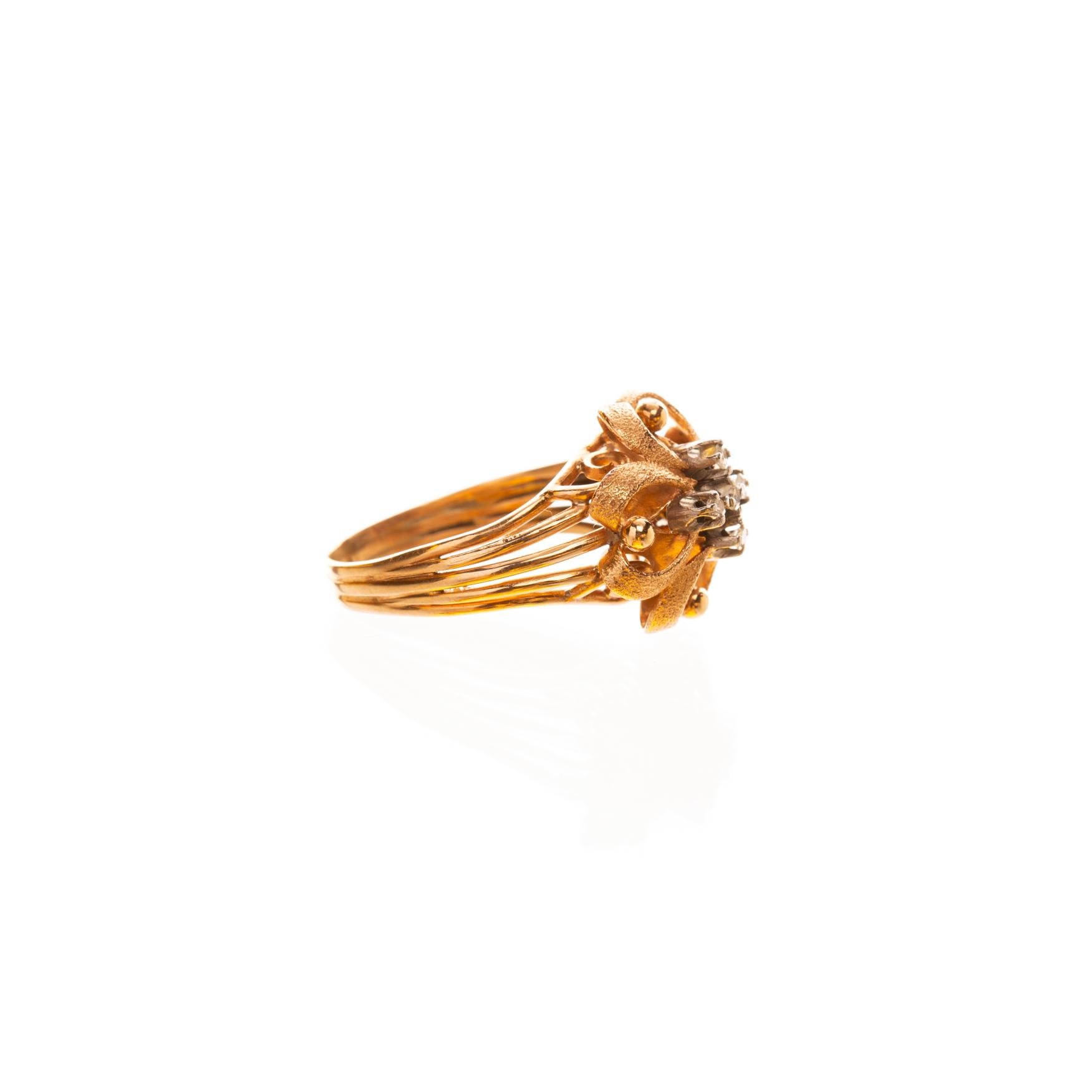 Anillo en oro 18 K y brillantes - Imagen 2