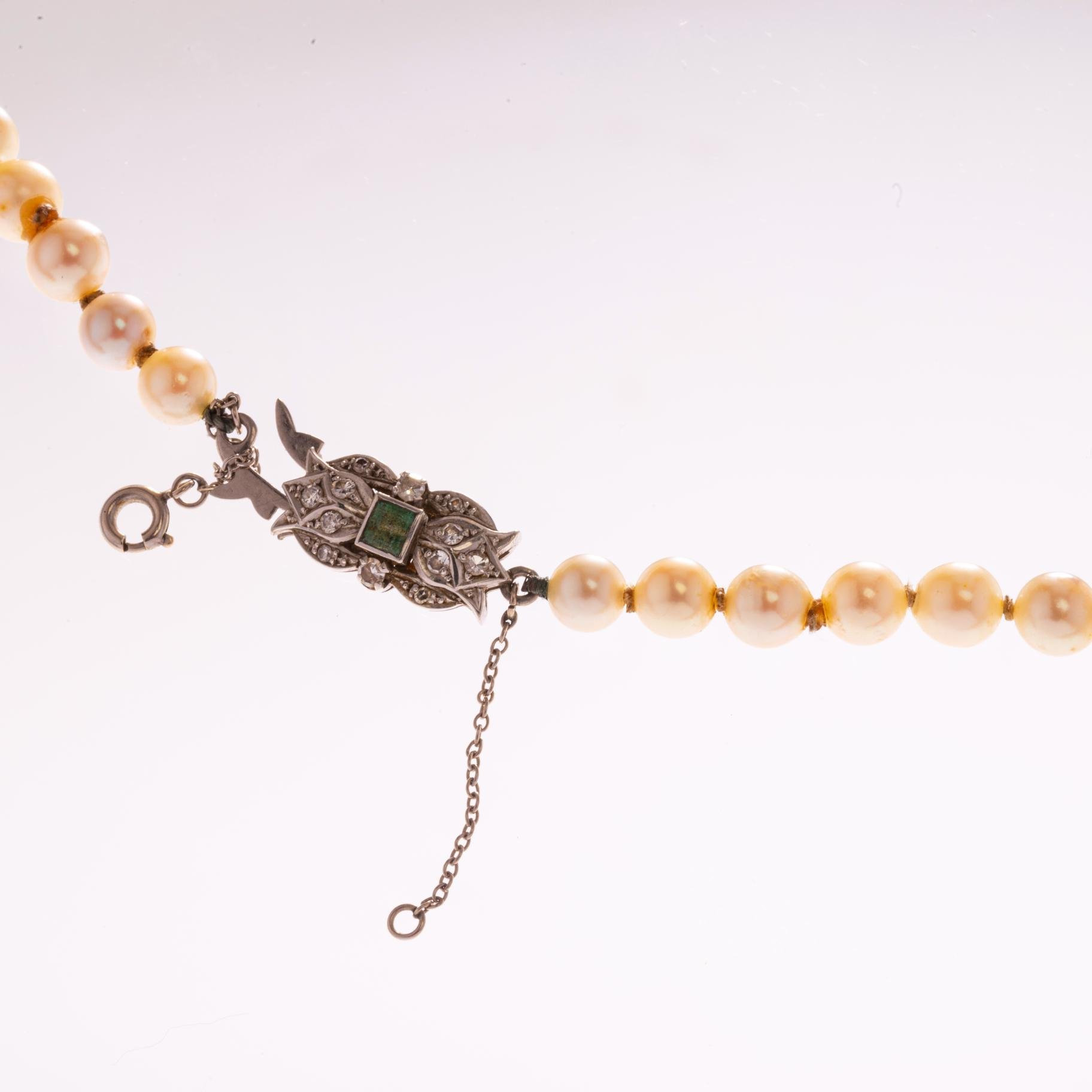 Collar de perlas, oro 18 K, esmeraldas y diamantes - Imagen 2