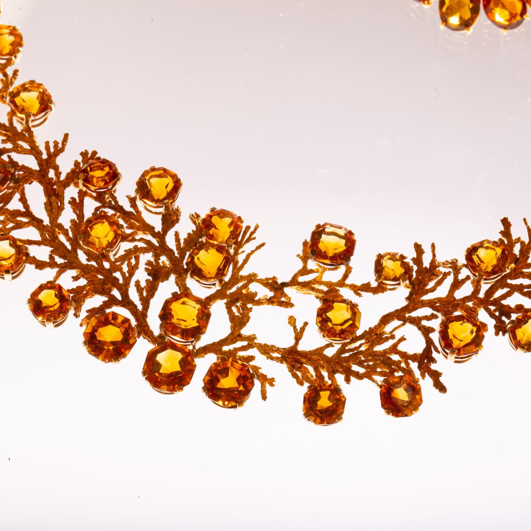 Set de gargantilla y prendedor en oro 18 K y topacios - Imagen 3