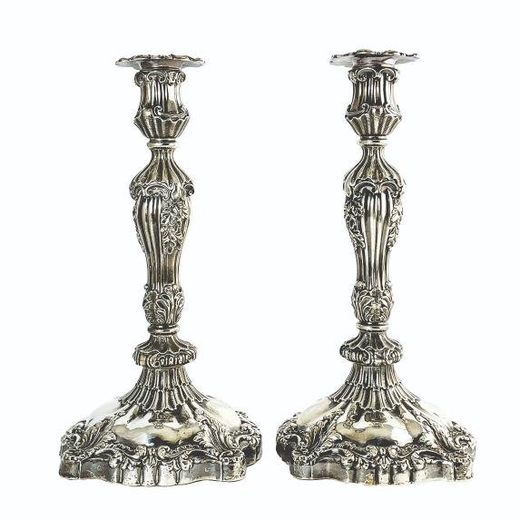 Candeleros ingleses en plata