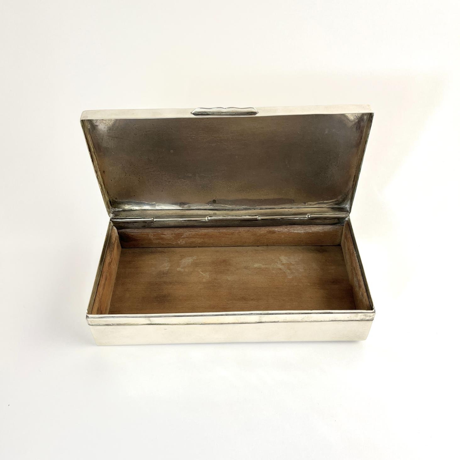 Cigarrera de sobremesa en plata - Imagen 2