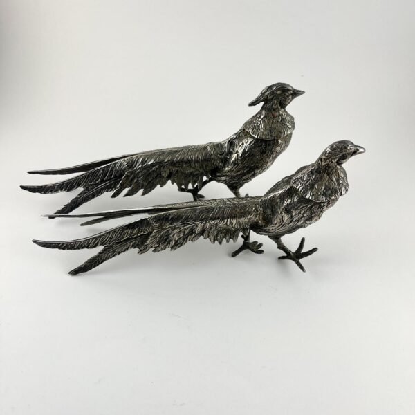 Par de faisanes en plata