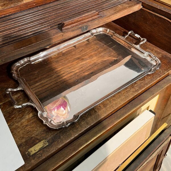 Bandeja inglesa en metal plateado