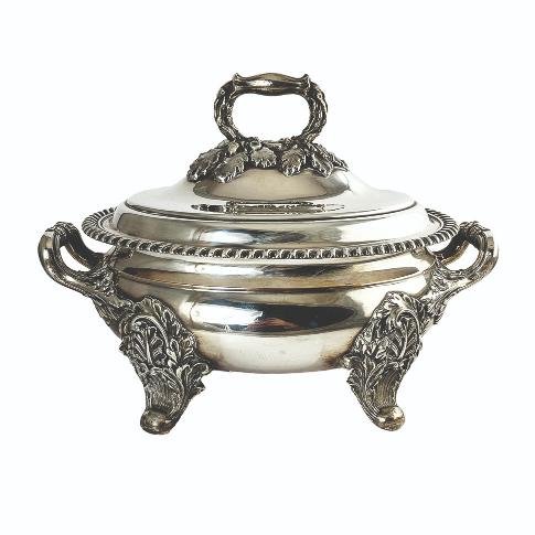 Sopera en metal plateado