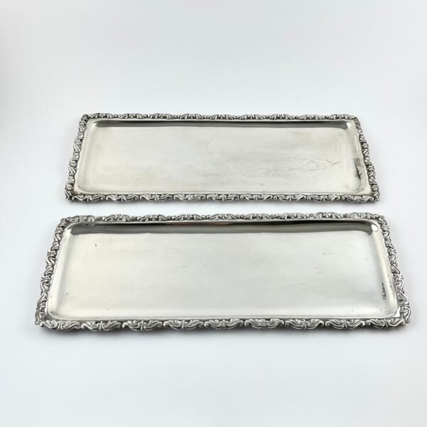 Par de bandejas en plata