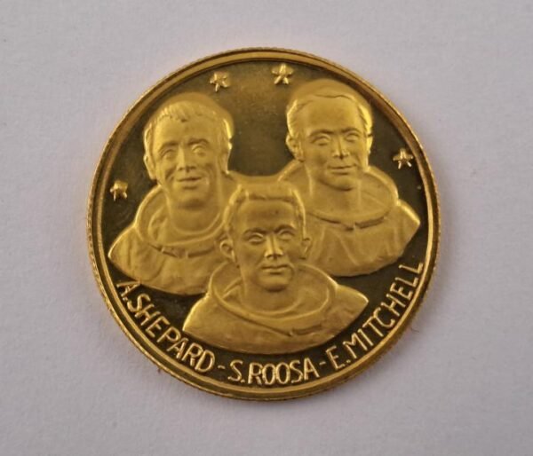 Medalla Apollo 14 de oro