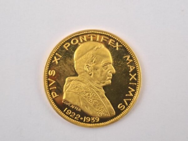 Medalla Vaticano Pío XI de oro