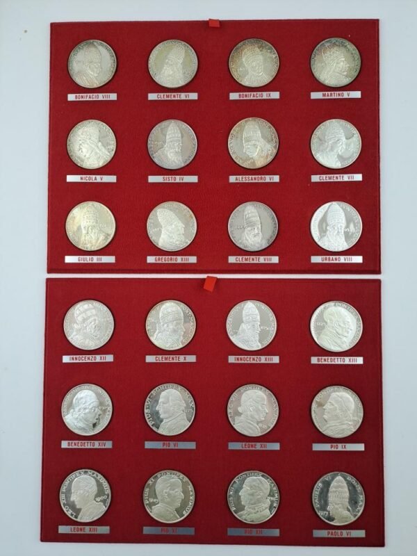Los papas de los años Santos. Set de 24 medalla de plata