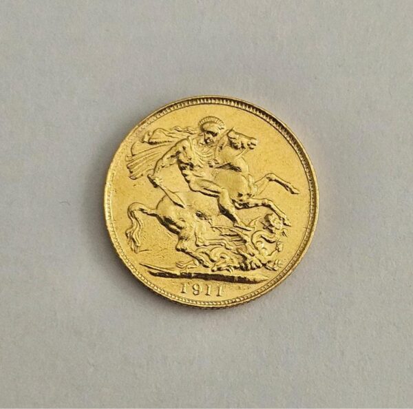 Moneda británica en oro una libra